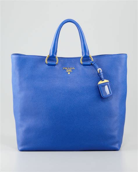 prada daino tote blue